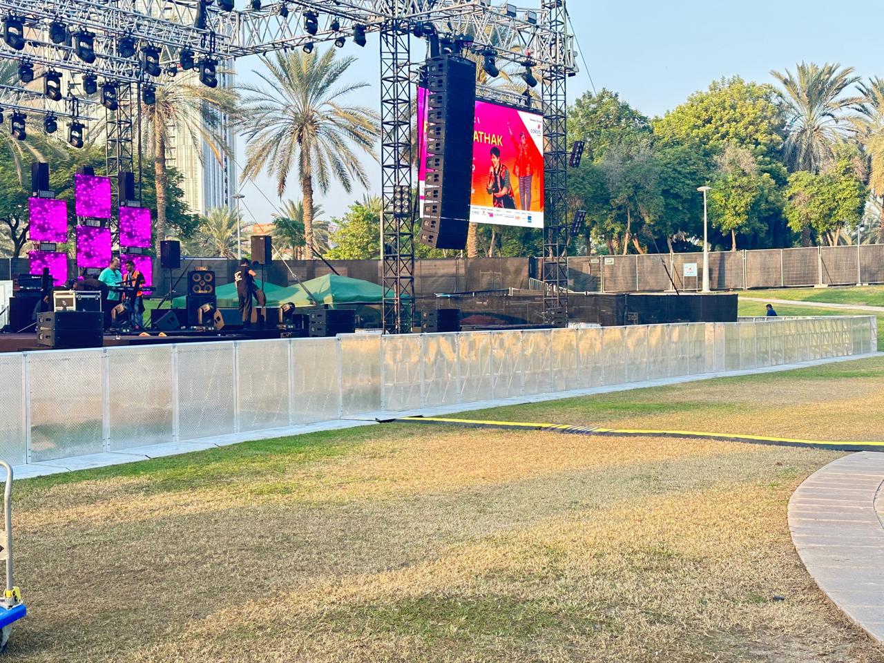 Front-of-stage Mojo barriers at a large public event
